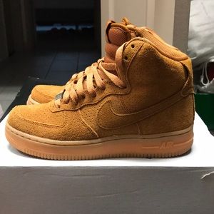 Air Force 1 High Suede